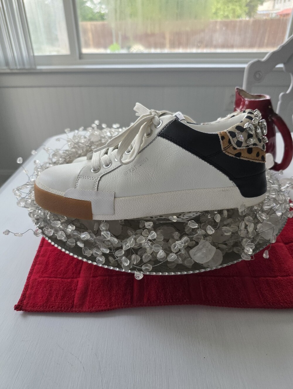 Gianni Bini White Leather Sneakers - Picture 3 of 16